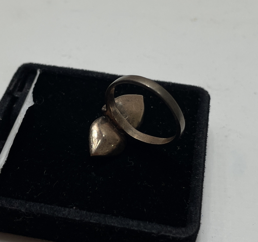 ELMAS ZÜMRÜT VE YAKUT TAŞLARLA SÜSLÜ ANTİKA YÜZÜK