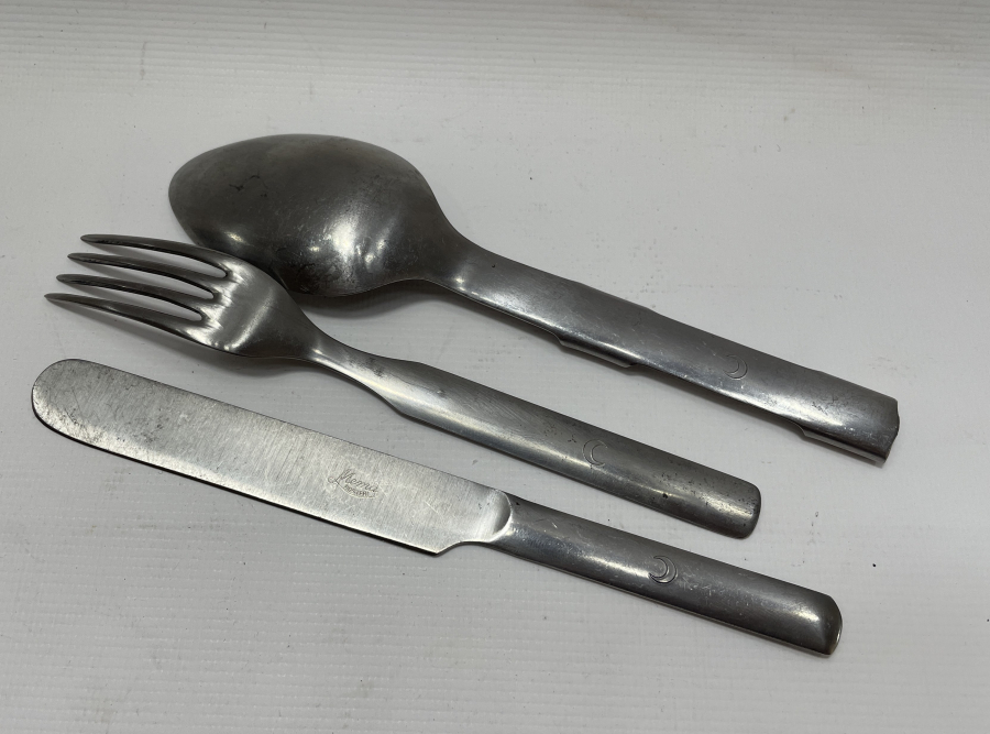 OSMANLI DÖNEMİ HİLALİ AHMER YEMEK TAKIMI