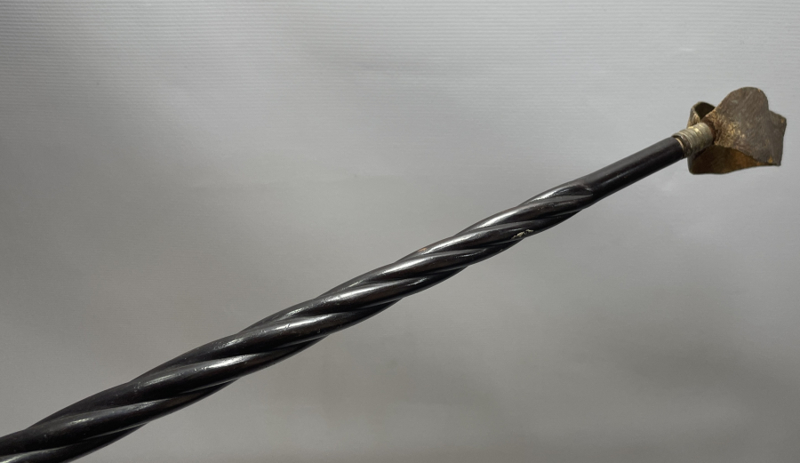 OSMANLI DÖNEMİ İÇİNDE GİZLİ ŞİŞ BULUNAN NADİR FORMDA KAMÇI