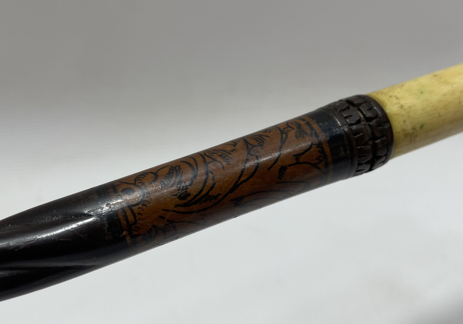 OSMANLI DÖNEMİ İÇİNDE GİZLİ ŞİŞ BULUNAN NADİR FORMDA KAMÇI