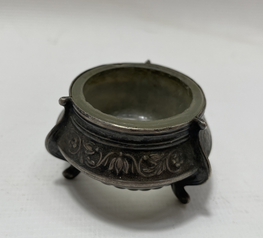 ÜZERİ KABARTMA İŞÇİLİKLİ RUS HAVYARLIK