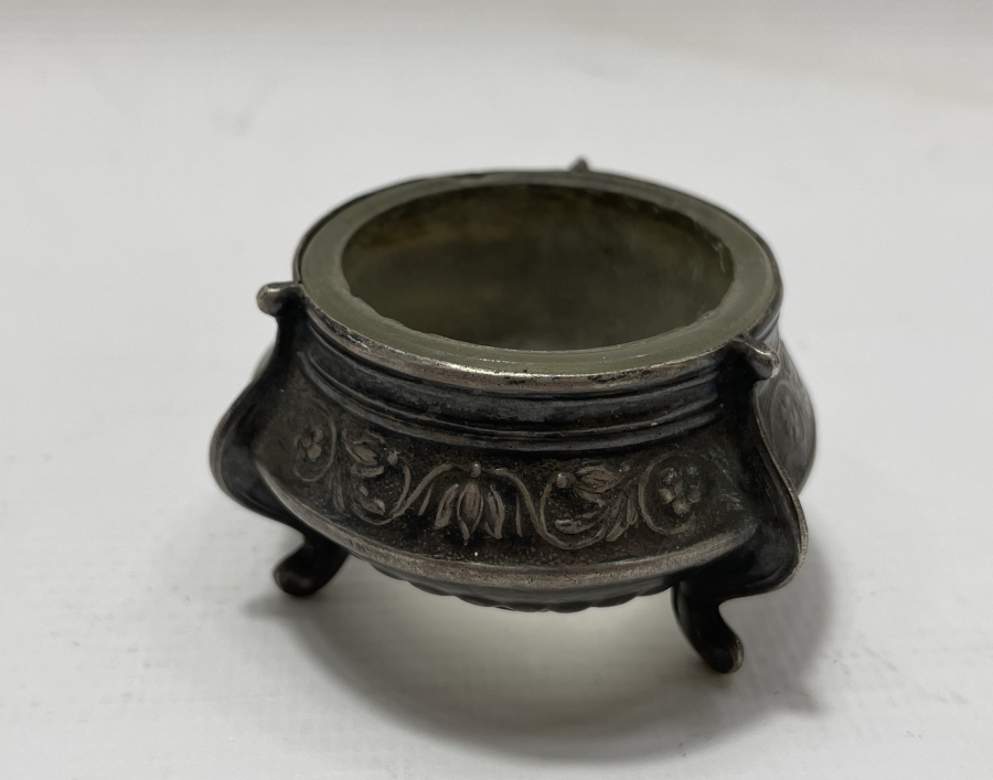 ÜZERİ KABARTMA İŞÇİLİKLİ RUS HAVYARLIK