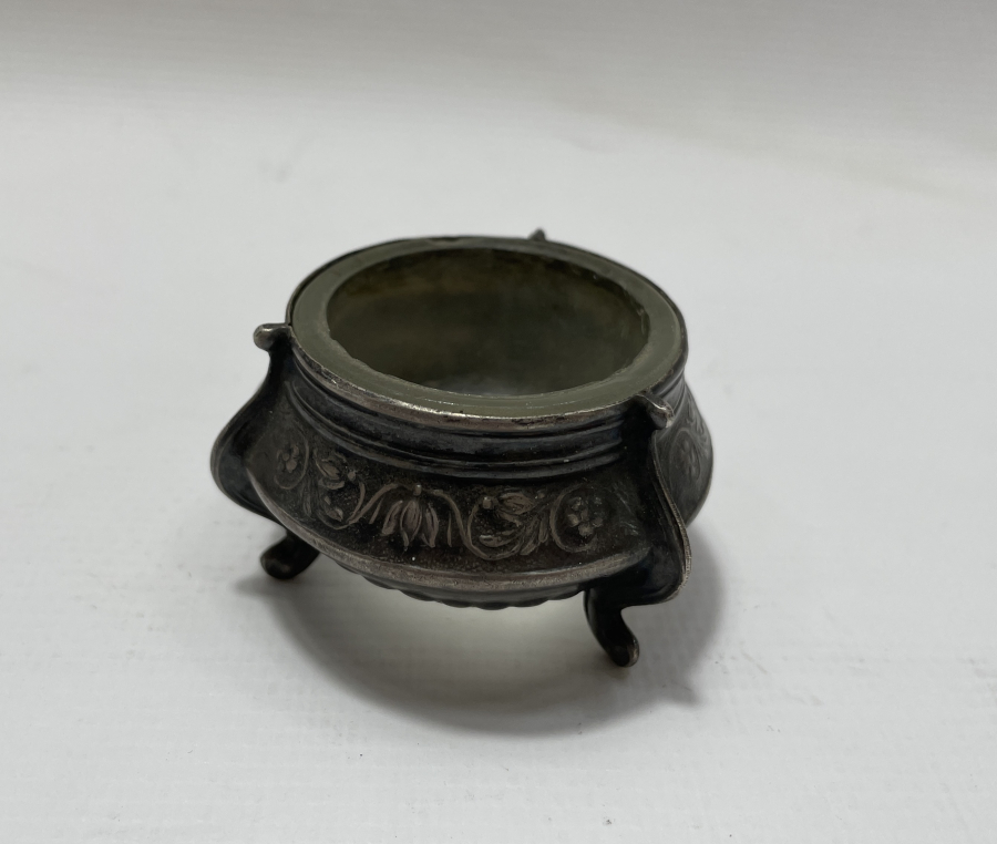 ÜZERİ KABARTMA İŞÇİLİKLİ RUS HAVYARLIK