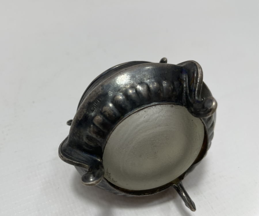 ÜZERİ KABARTMA İŞÇİLİKLİ RUS HAVYARLIK