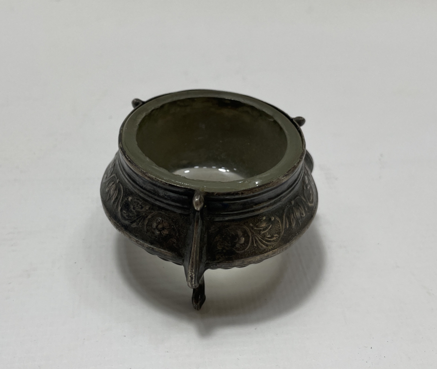 ÜZERİ KABARTMA İŞÇİLİKLİ RUS HAVYARLIK