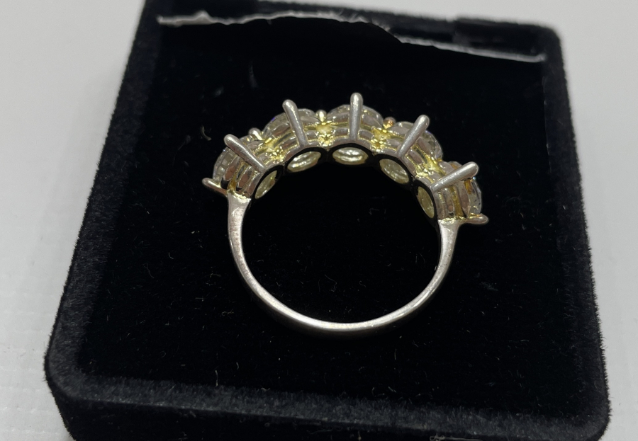 5 TAŞLI SAVAROSKİ GÜMÜŞ YÜZÜK