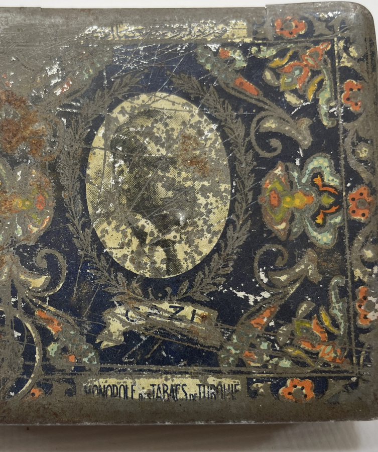 ATATÜRK GÖRSELLİ VE OSMANLICA YAZILI GAZİ SİGARA TABAKASI