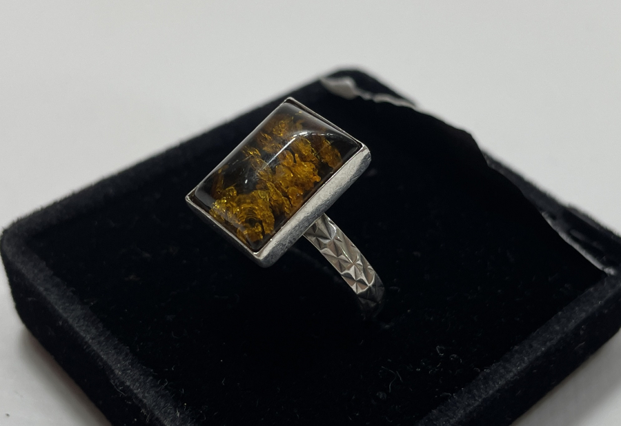 KEHRİBAR TAŞLI GÜMÜŞ YÜZÜK