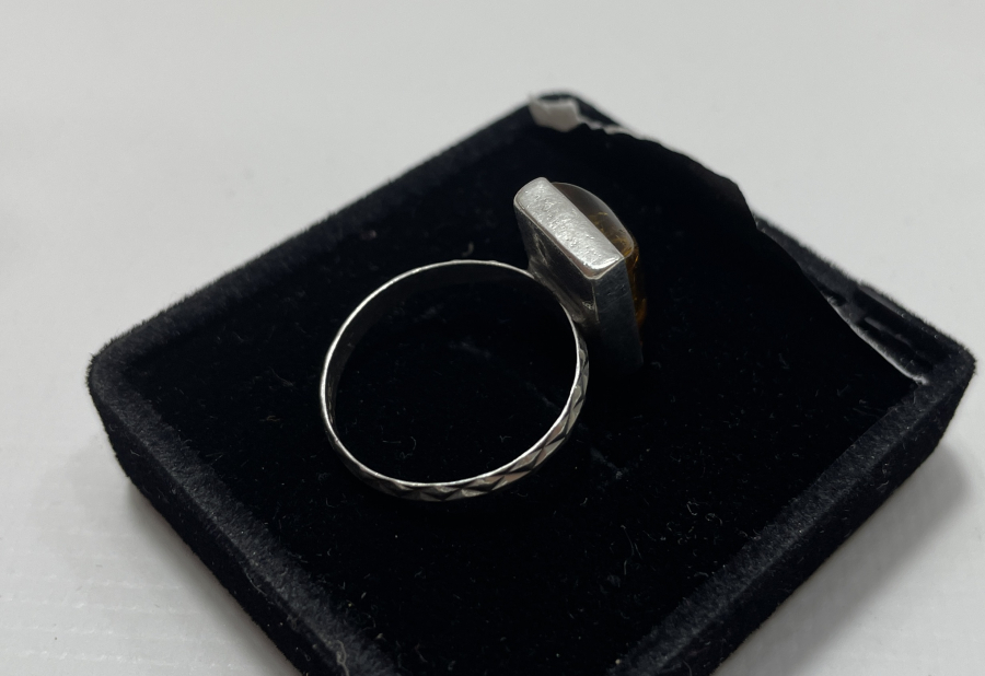 KEHRİBAR TAŞLI GÜMÜŞ YÜZÜK