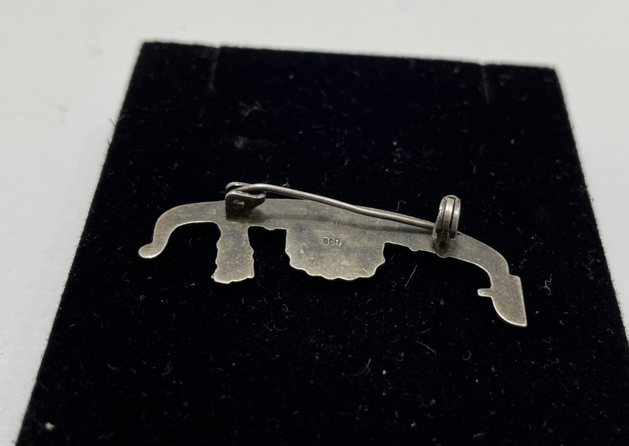 MARGAZİT TAŞLI GÜMÜŞ BROŞ