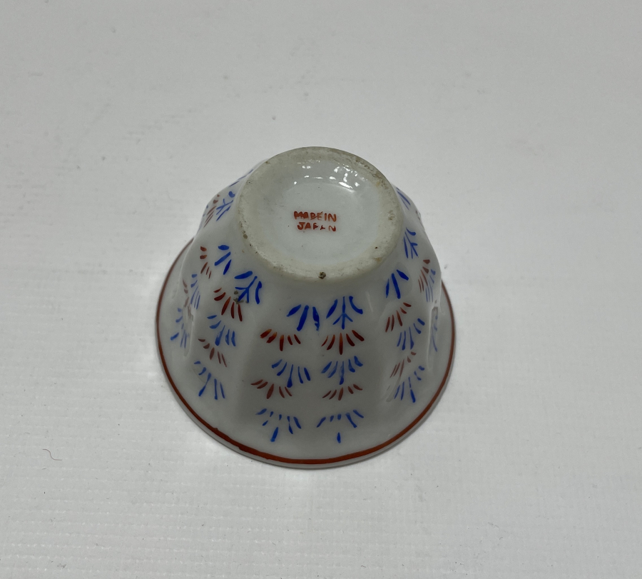 OSMANLI PAZARINA YAPILMIŞ İŞLEMELİ ZARF FİNCANI