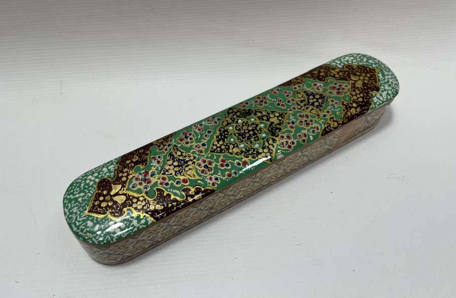 TAMAMI EL BOYAMA VE MARKÜTERİ İÇİLİKLİ KALEMDAN