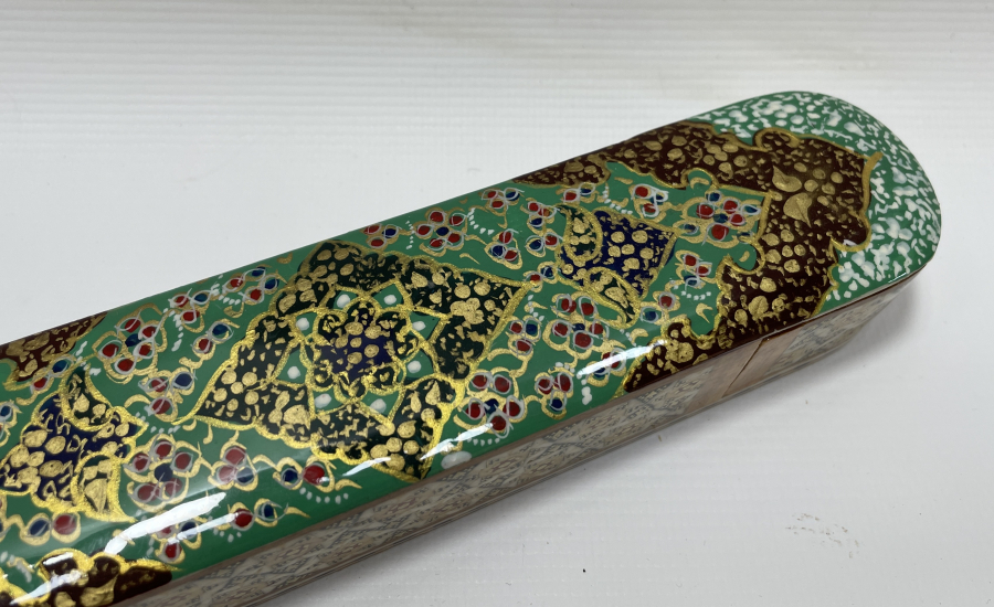 TAMAMI EL BOYAMA VE MARKÜTERİ İÇİLİKLİ KALEMDAN