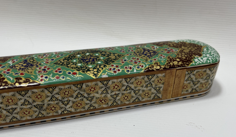 TAMAMI EL BOYAMA VE MARKÜTERİ İÇİLİKLİ KALEMDAN