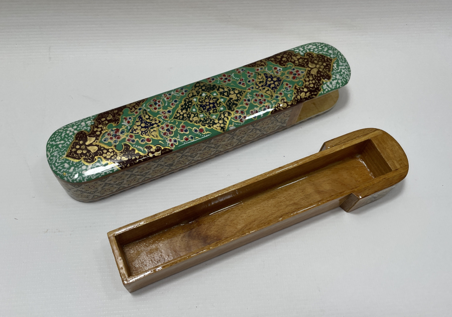 TAMAMI EL BOYAMA VE MARKÜTERİ İÇİLİKLİ KALEMDAN