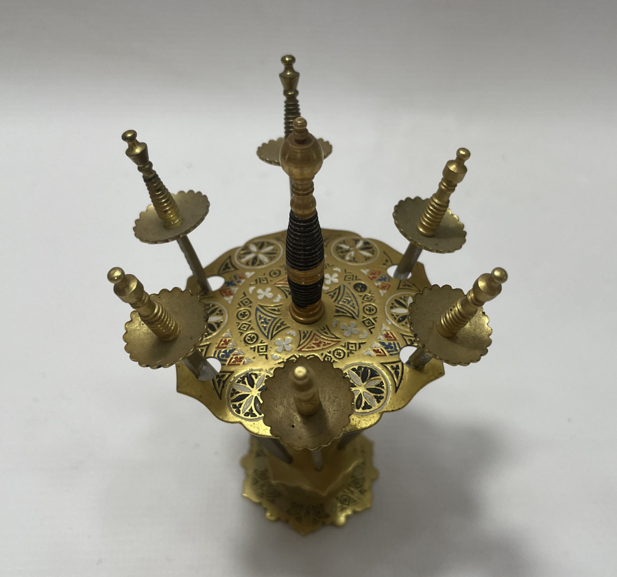 ANTİKA TOLEDO İŞİ KILIÇ FORMUNDA KANEPE STANDI 