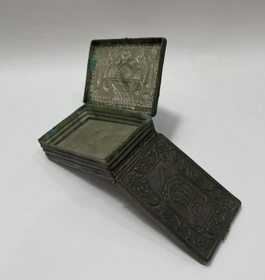 OSMANLI DÖNEMİ NADİR FORMDA TÜTÜN TABAKASI