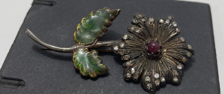 ÖZEL YAPIM MİNE İŞÇİLİKLİ ELMAS BROŞ