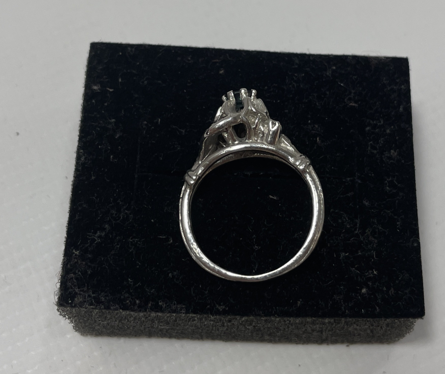 PIRLANTA VE YAKUT TAŞLI YÜZÜK