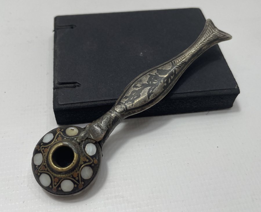 OSMANLI DÖNEMİ MUDURNU İŞİ ÇOK NADİR SAVATLI VE SEDEF ÇAKMALI SİGARA AĞIZLIĞI