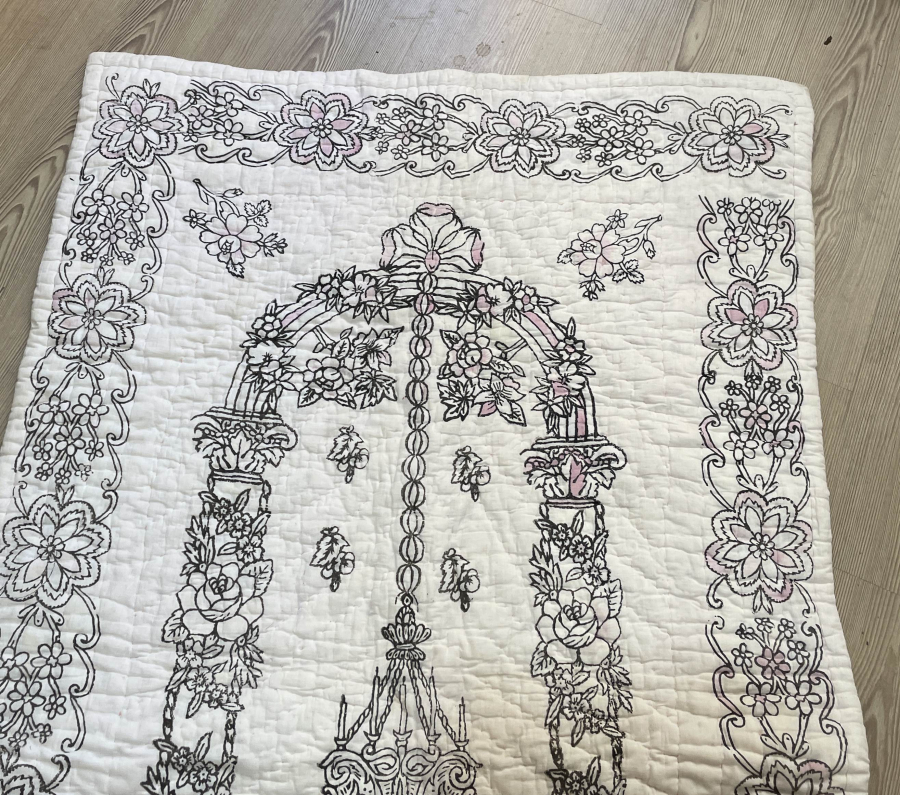 OSMANLI DÖNEMİ NADİR FORMDA YÜNLÜ SECCADE