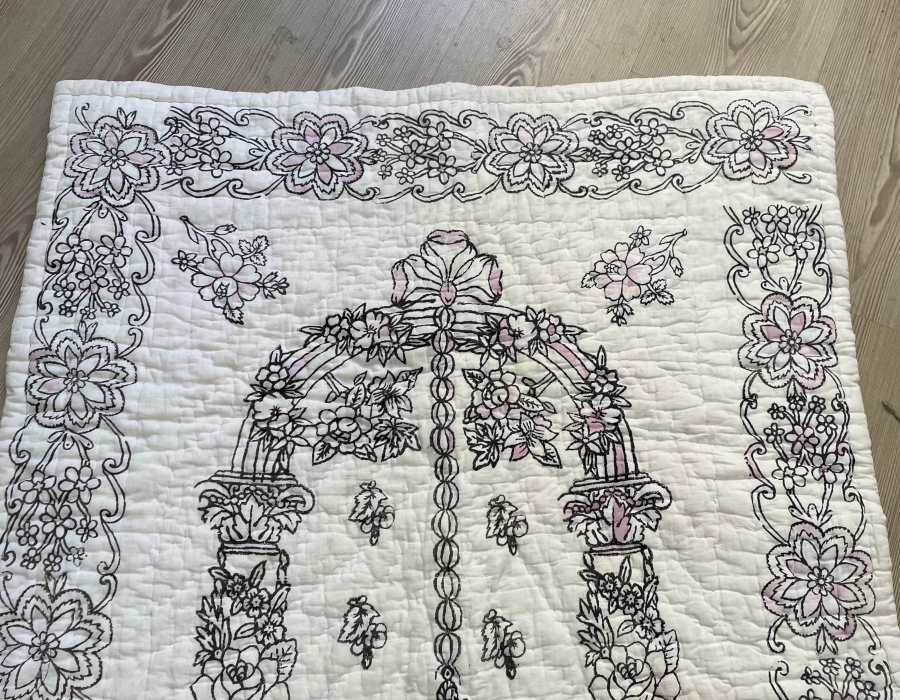 OSMANLI DÖNEMİ NADİR FORMDA YÜNLÜ SECCADE