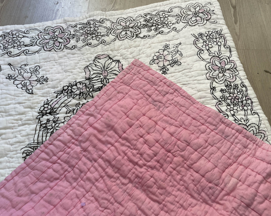 OSMANLI DÖNEMİ NADİR FORMDA YÜNLÜ SECCADE