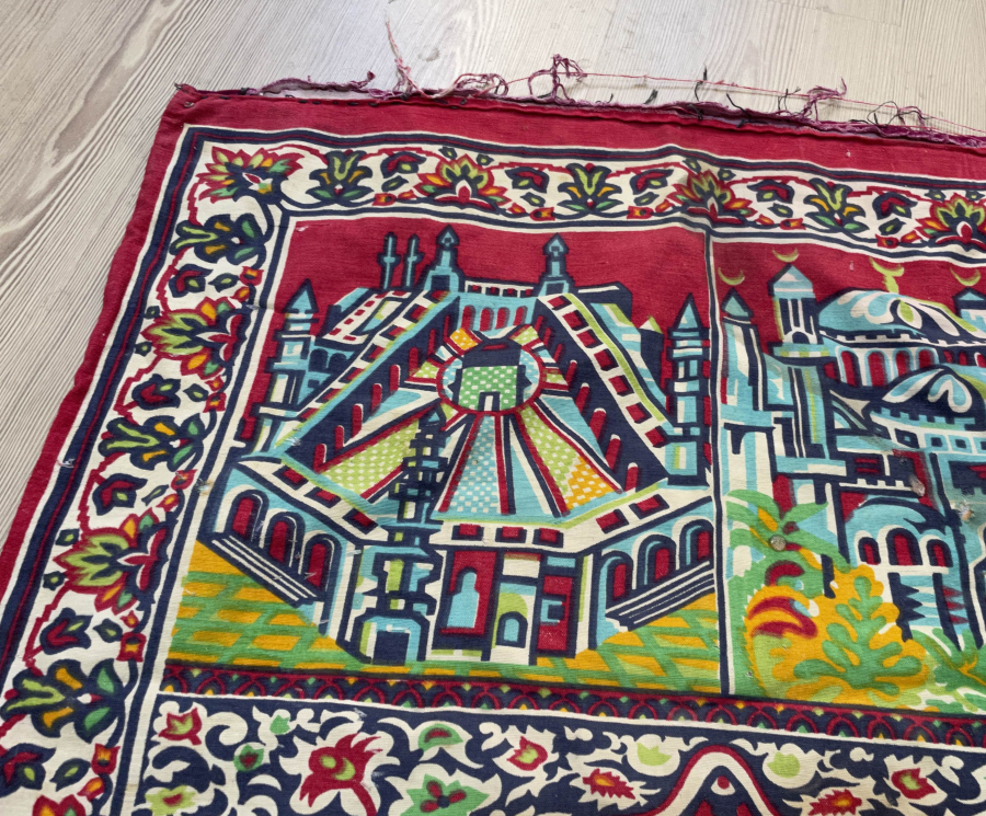 ÜZERİ KABE GÖRSELLİ ANTİKA SECCADE