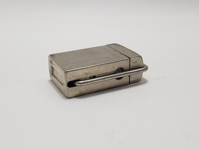 2. DÜNYA SAVAŞI ALMAN D.R.G.M. İLAÇ ŞİŞESİ VE MUHAFAZASI