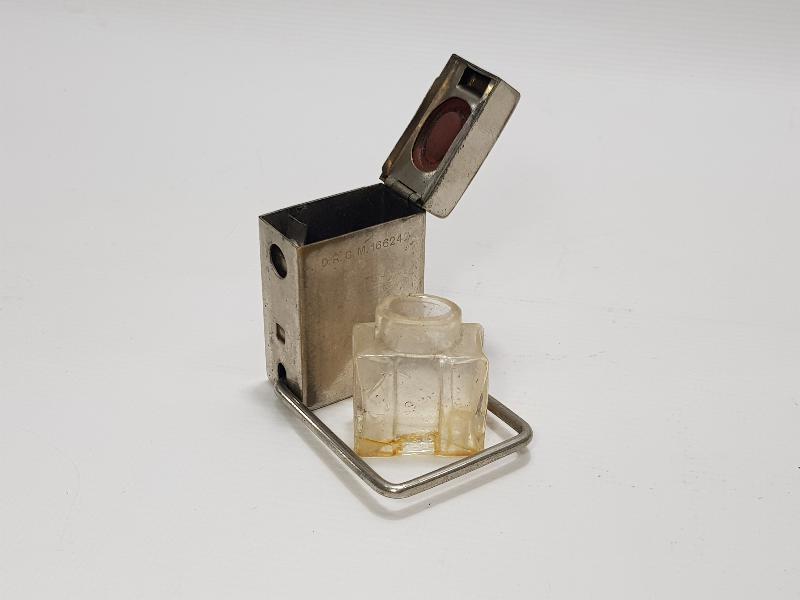 2. DÜNYA SAVAŞI ALMAN D.R.G.M. İLAÇ ŞİŞESİ VE MUHAFAZASI