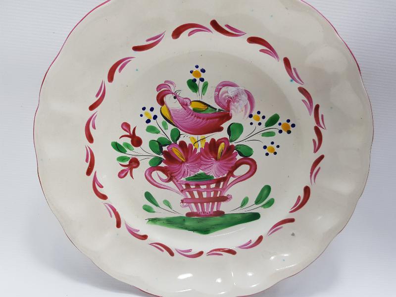 ÇİÇEK SEPETİ VE HOROZ TEMALI FRANSIZ PORSELEN TABAK 