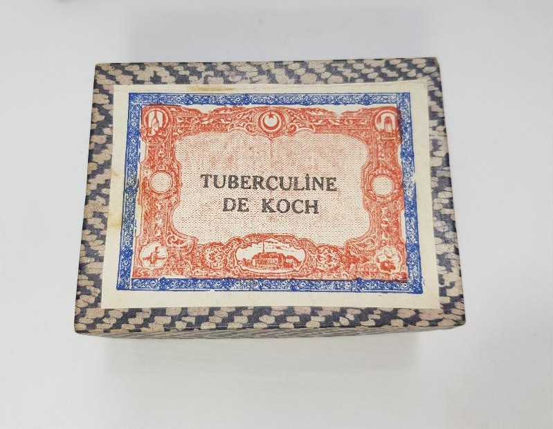 CUMHURİYET İLK DÖNEM ÜÇ ADET İLAÇ KUTUSU 