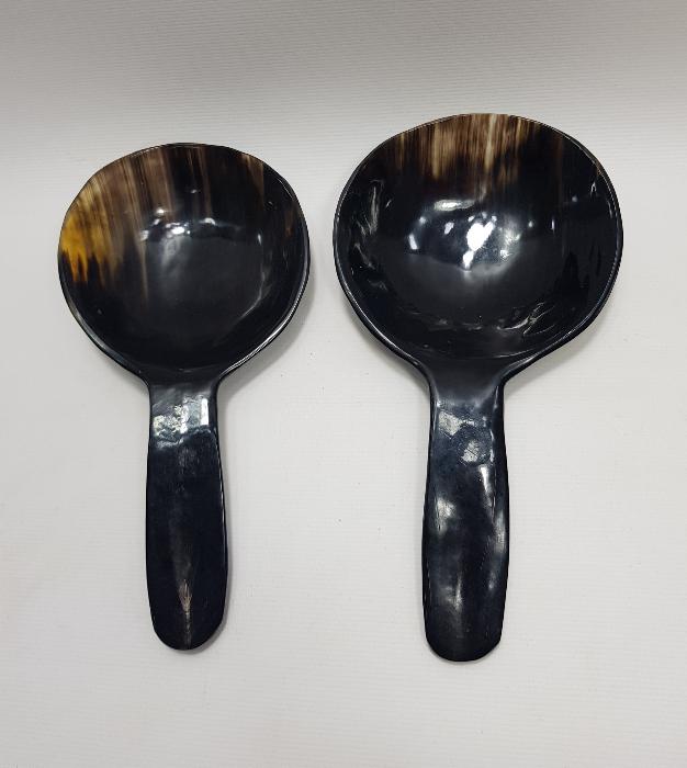 DEV EBATTA BİR ÇİFT BOYNUZ KAŞIK 