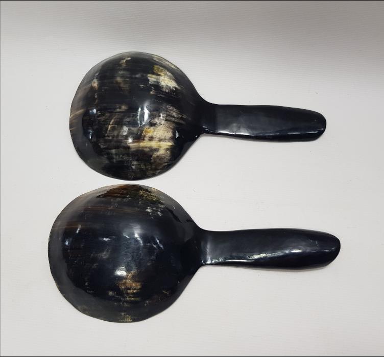 DEV EBATTA BİR ÇİFT BOYNUZ KAŞIK 