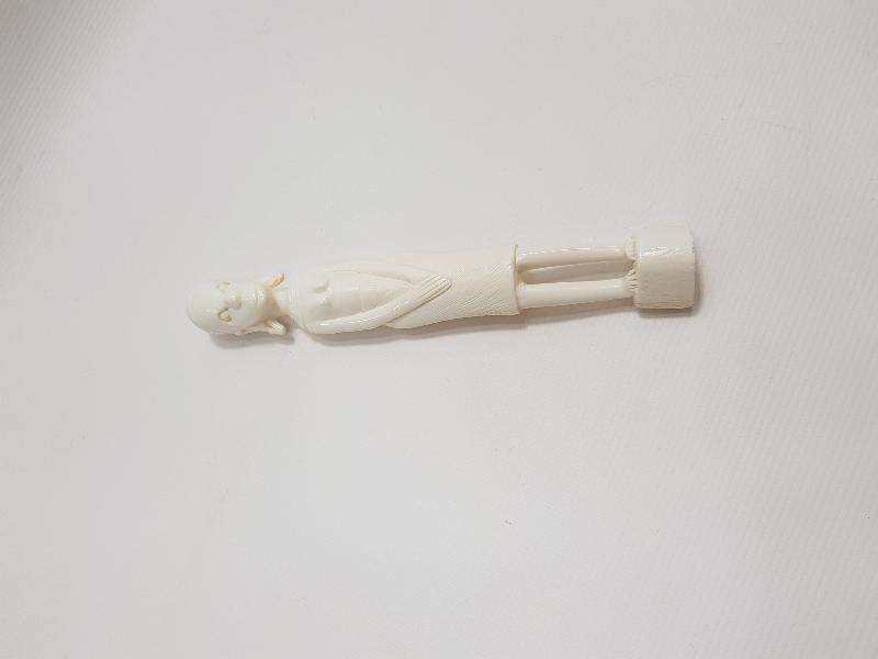 FİL DİŞİ AFRİKALI KADIN BİBLOSU 