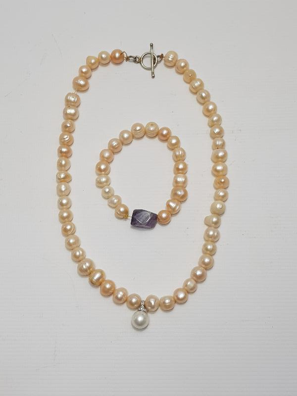 İNCİ KOLYE VE BİLEKLİK 