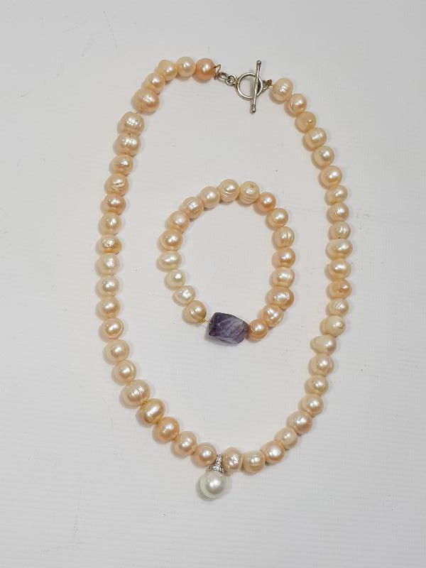 İNCİ KOLYE VE BİLEKLİK 