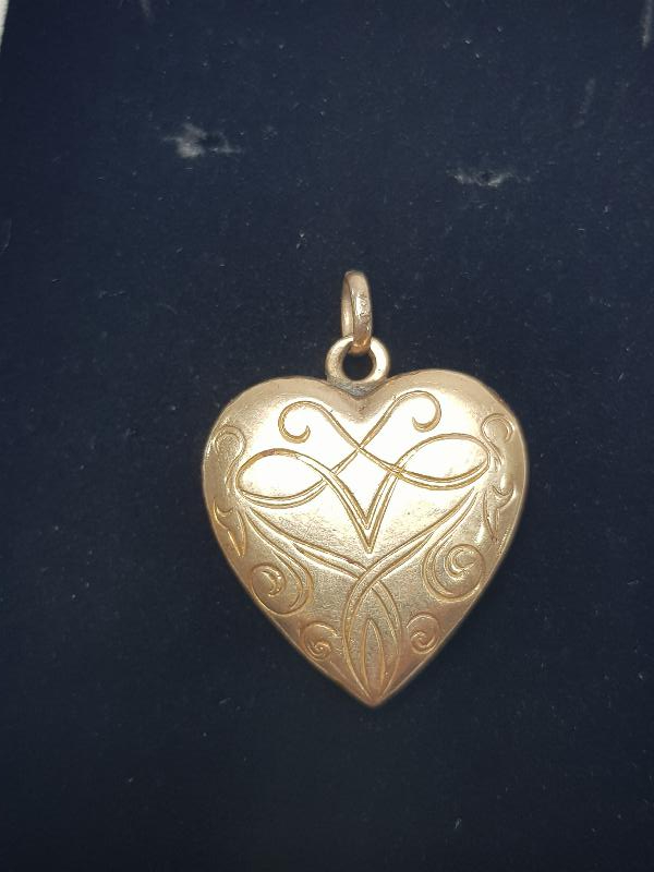 KALP FORMLU ALTIN KAPLAMA KOLYE UCU 