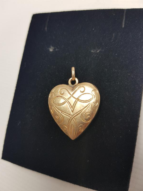 KALP FORMLU ALTIN KAPLAMA KOLYE UCU 