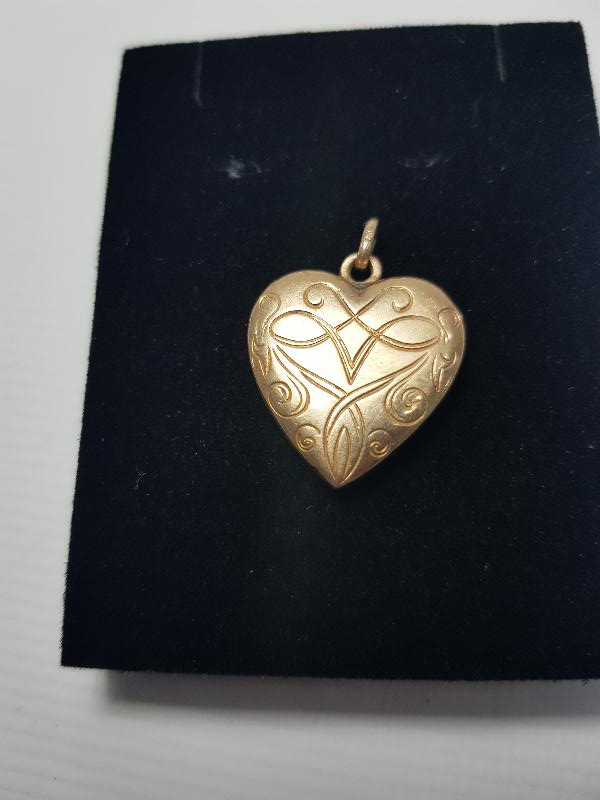 KALP FORMLU ALTIN KAPLAMA KOLYE UCU 