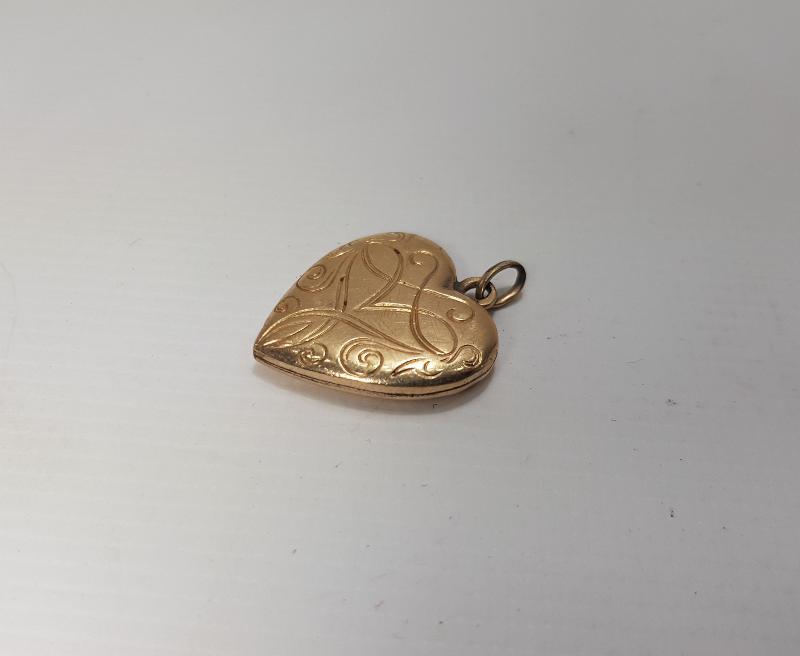 KALP FORMLU ALTIN KAPLAMA KOLYE UCU 