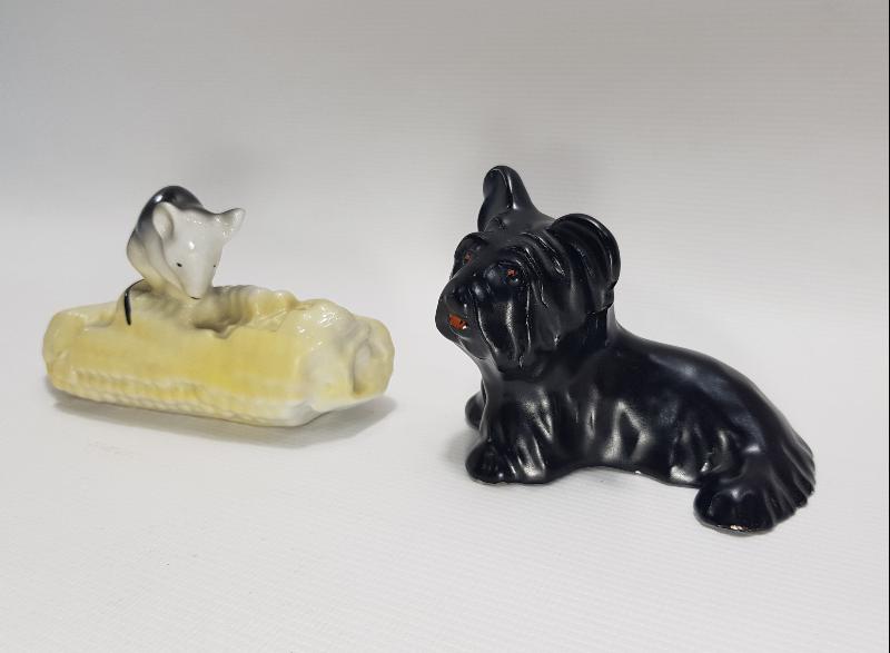 KÖPEK VE MISIR YİYEN FARE TEMALI İKİ ADET PORSELEN BİBLO