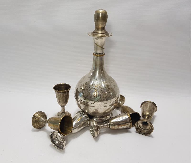 KRALİYET ARMALI İNİSİYALLİ GÜMÜŞ KAPLAMA LİKÖR TAKIMI 