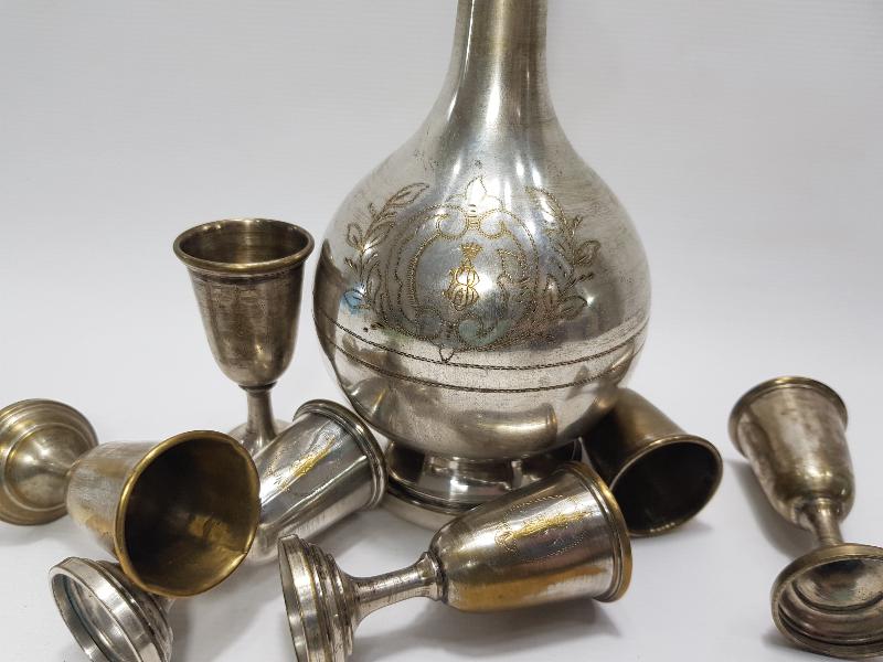 KRALİYET ARMALI İNİSİYALLİ GÜMÜŞ KAPLAMA LİKÖR TAKIMI 