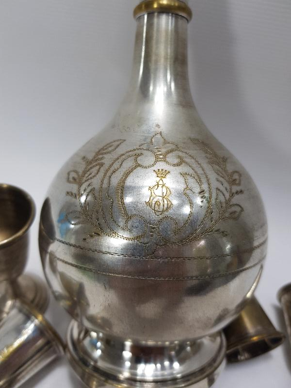 KRALİYET ARMALI İNİSİYALLİ GÜMÜŞ KAPLAMA LİKÖR TAKIMI 