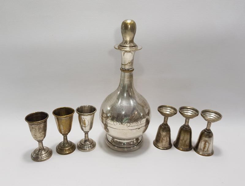 KRALİYET ARMALI İNİSİYALLİ GÜMÜŞ KAPLAMA LİKÖR TAKIMI 