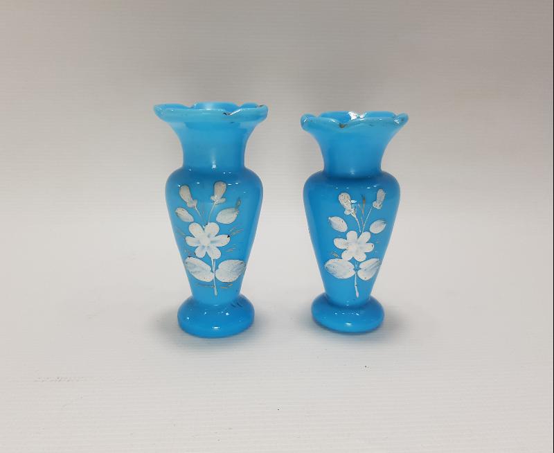 OSMANLI DÖNEMİ BİR ÇİFT MİNELİ OPAL VAZO 