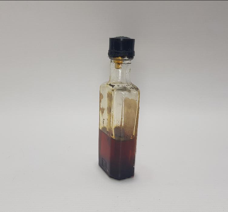 OSMANLICA YAZILI DİKİŞ MAKİNESİ YAĞI ŞİŞESİ