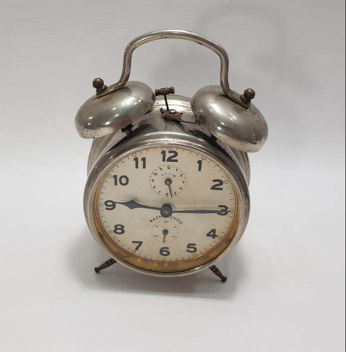 RAZNOISNOS MARKA ÇOK NADİR MASA SAATİ