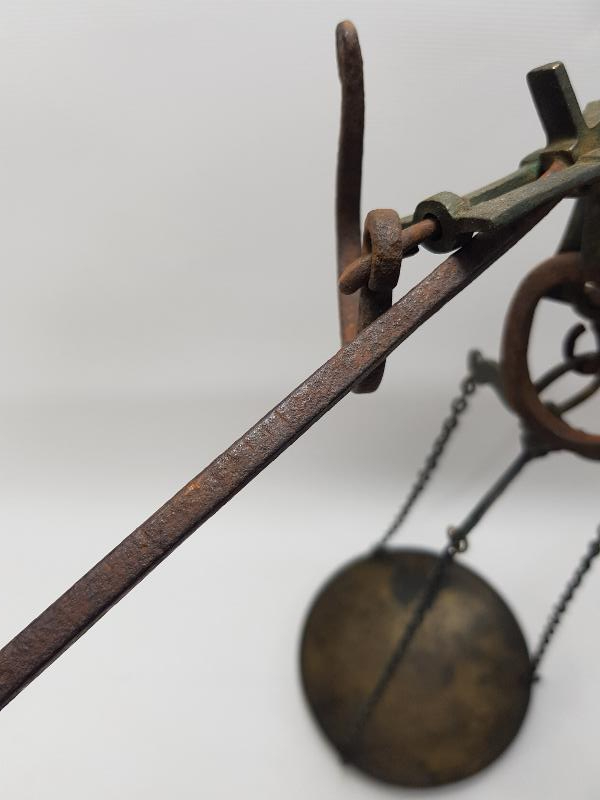 TEK KEFELİ OSMANLICA DAMGALI OMUZ TERAZİSİ